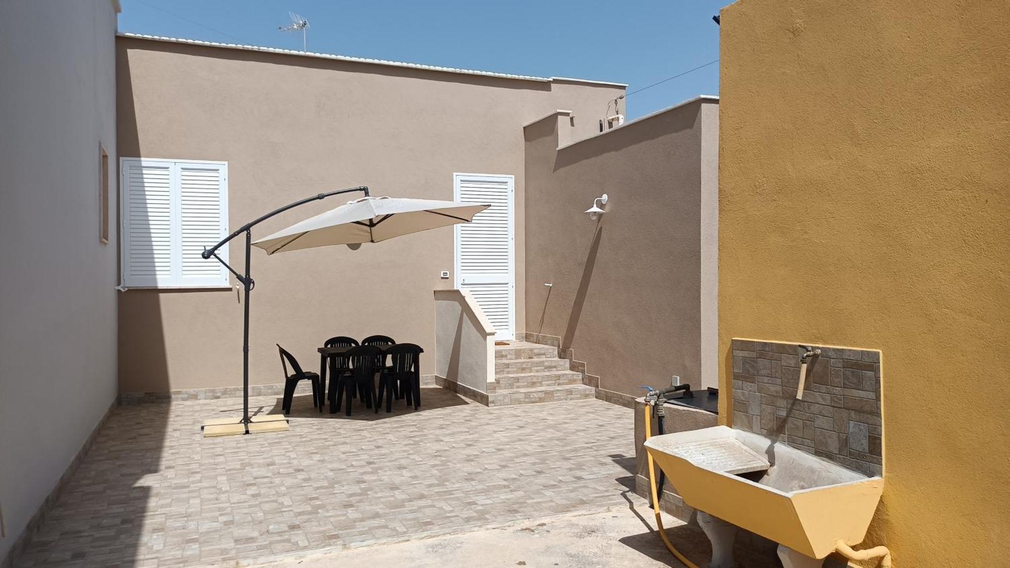 Scirocco E Maestrale Vila Petrosino Exterior foto