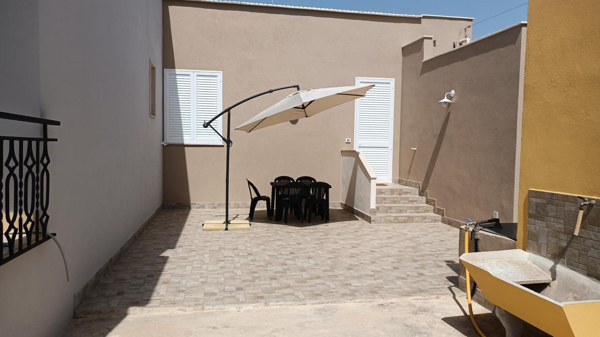 Scirocco E Maestrale Vila Petrosino Exterior foto